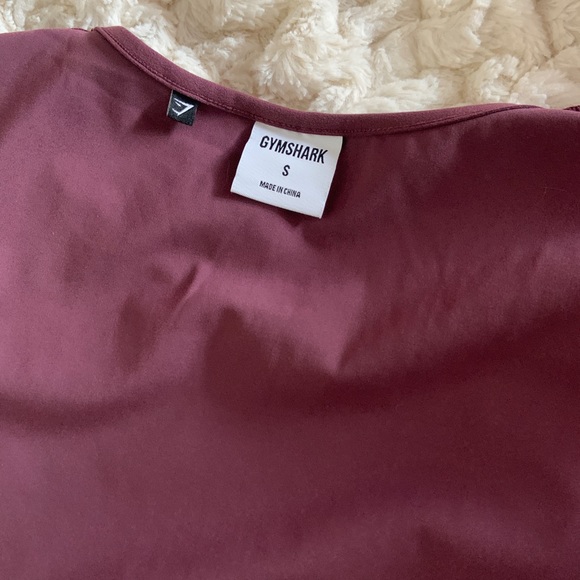 Gyumshark berry red dreamy crop top - Picture 6 of 7